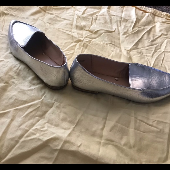 Flats - Picture 2 of 3